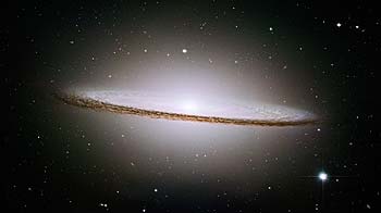 M104 Sombrero Galaxy --Hubble ST